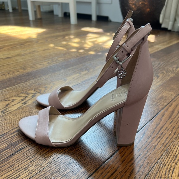 Guess Light Pink Leather Heeled Sandals - Sz 7 - Like New! - Picture 3 of 5